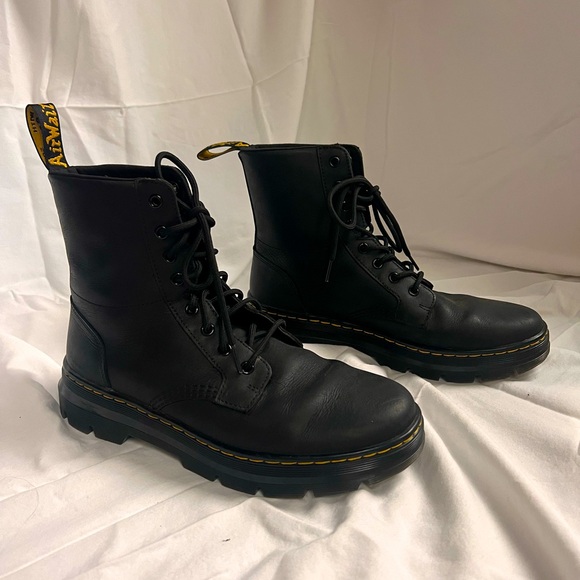 Doc Martens leather lace up boots - Picture 2 of 7